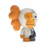 OriginalFake x A Bathing Ape Kaws Bape Baby Milo 白/灰色版。